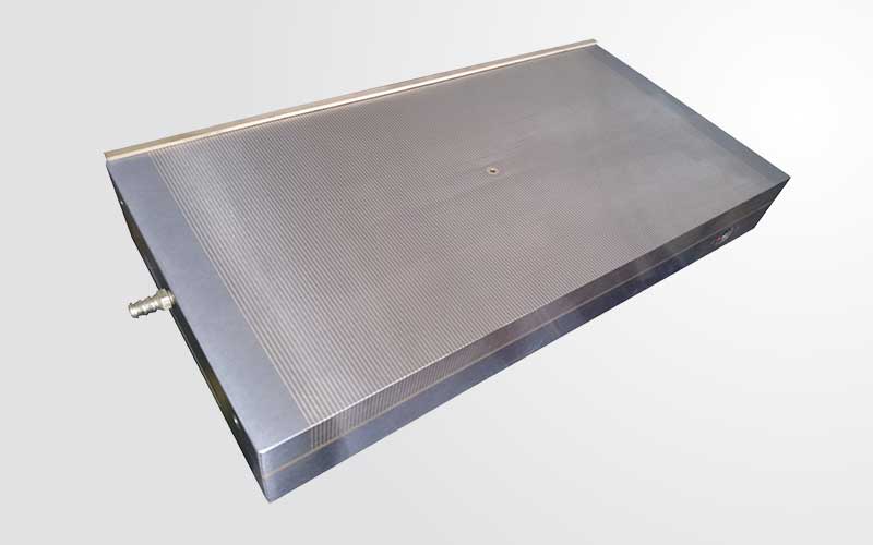 Rectangular permanent magnetic chuck for EDM